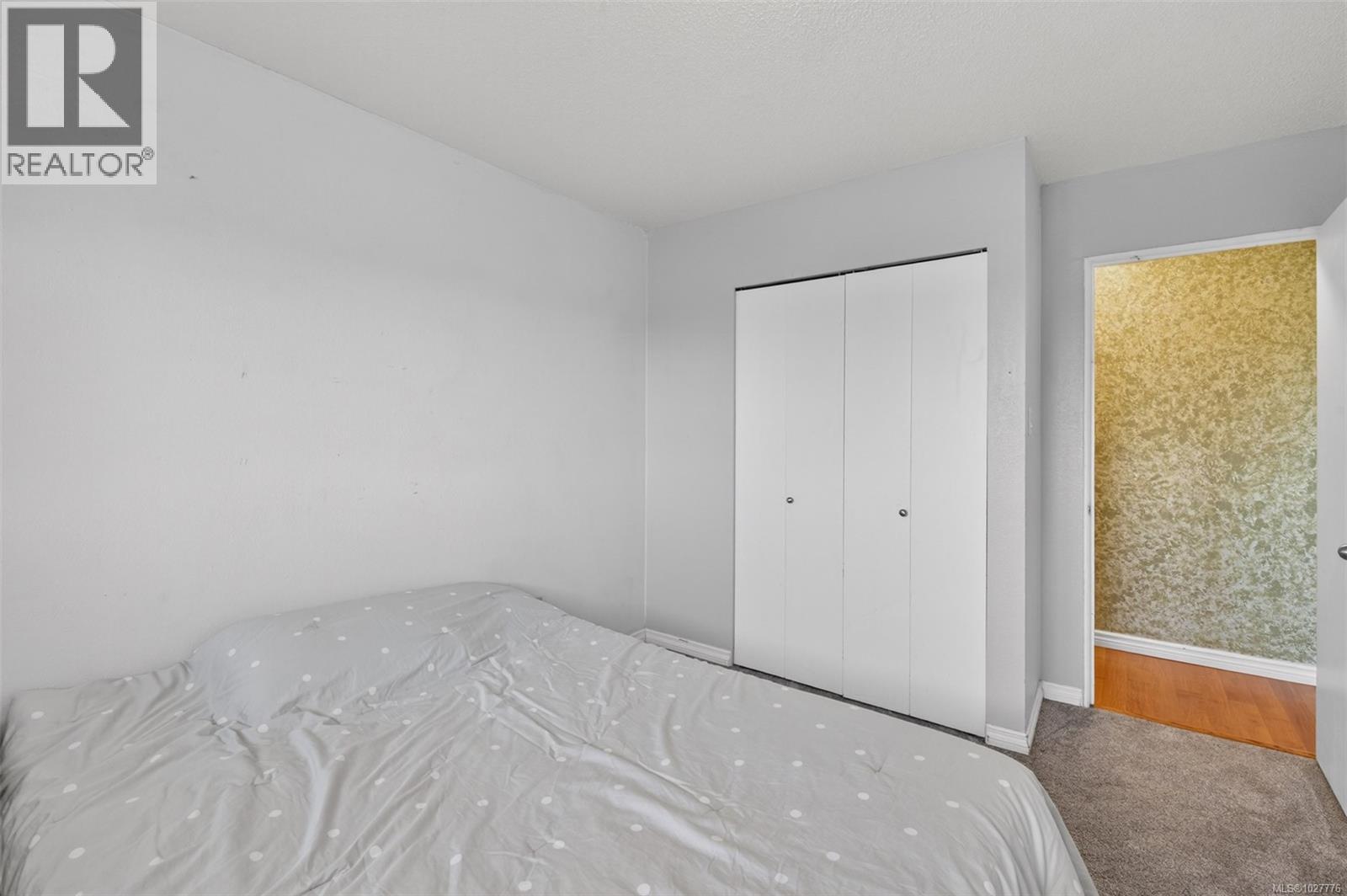 323 3225 Eldon Place, Saanich