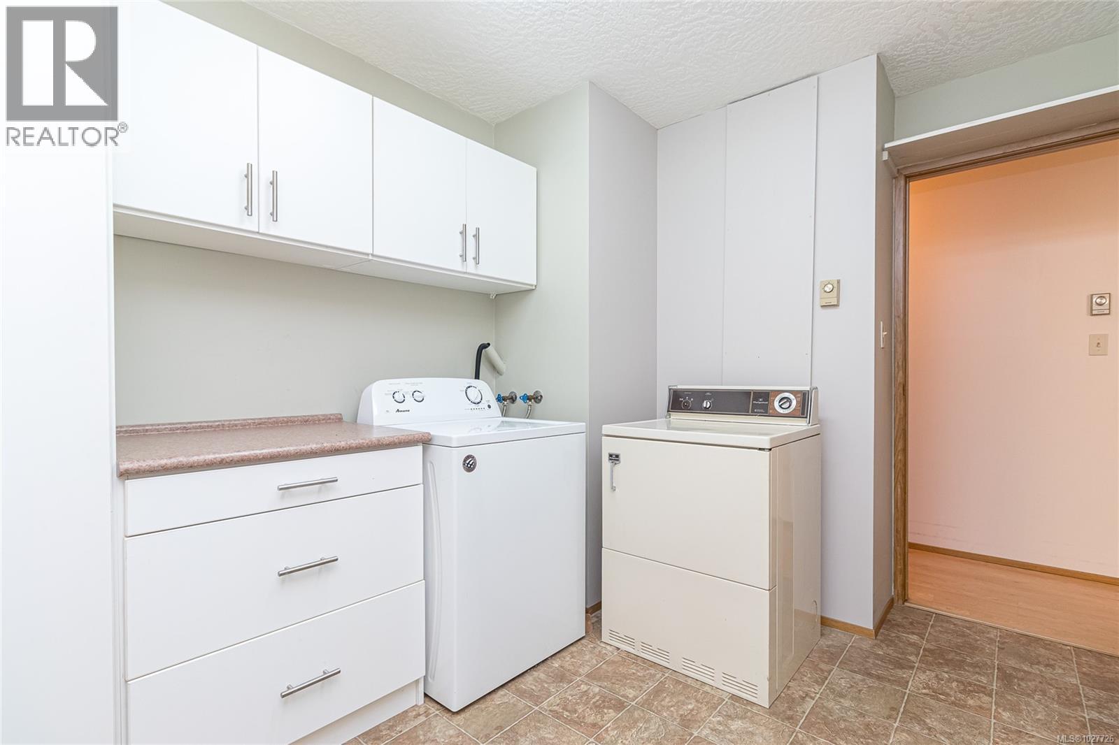  2130 Jahn Place, Sidney