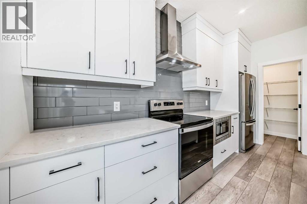 Single Family House for Sale in  Sheriff King Street SW Pine Creek Calgary 