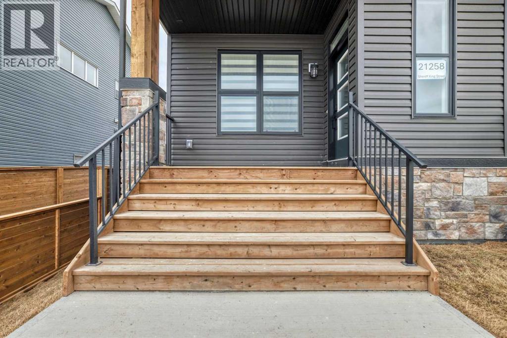 Single Family House for Sale in  Sheriff King Street SW Pine Creek Calgary 