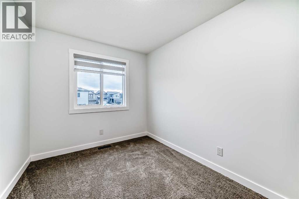 Single Family House for Sale in  Sheriff King Street SW Pine Creek Calgary 