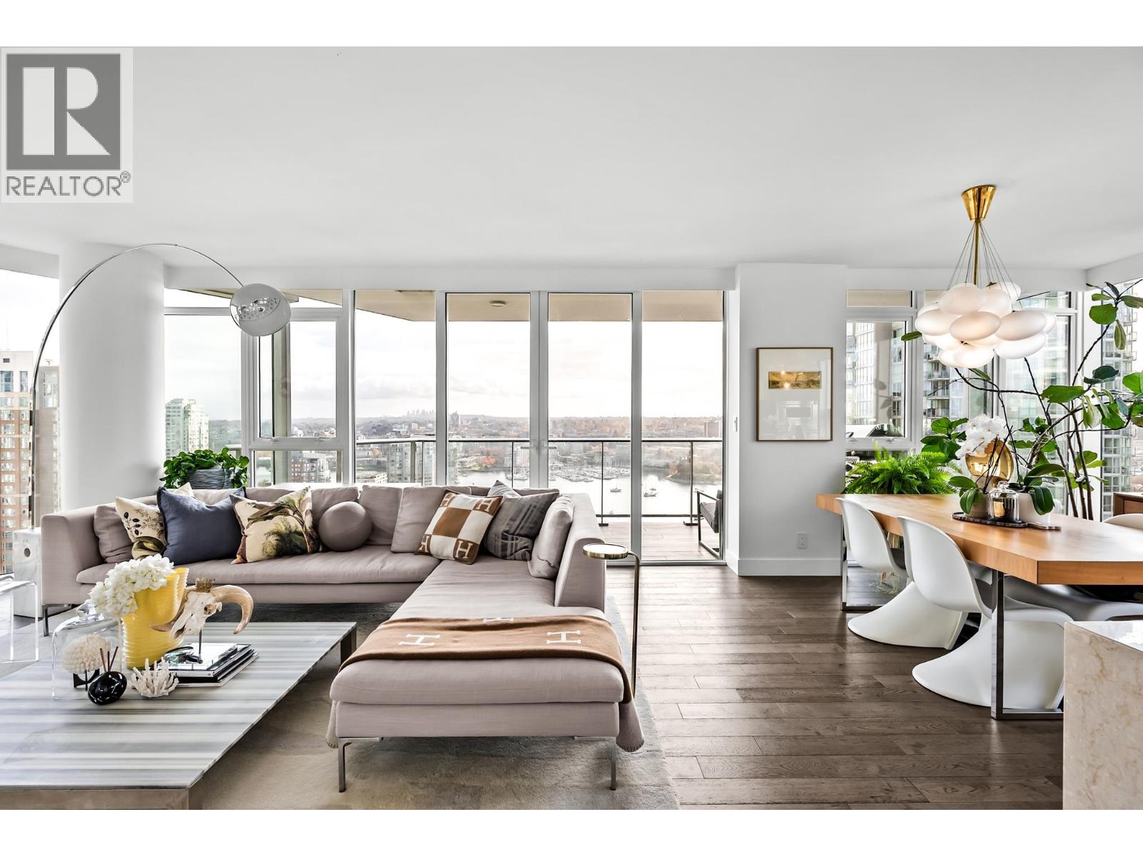 2502 499 PACIFIC Street - photo 2