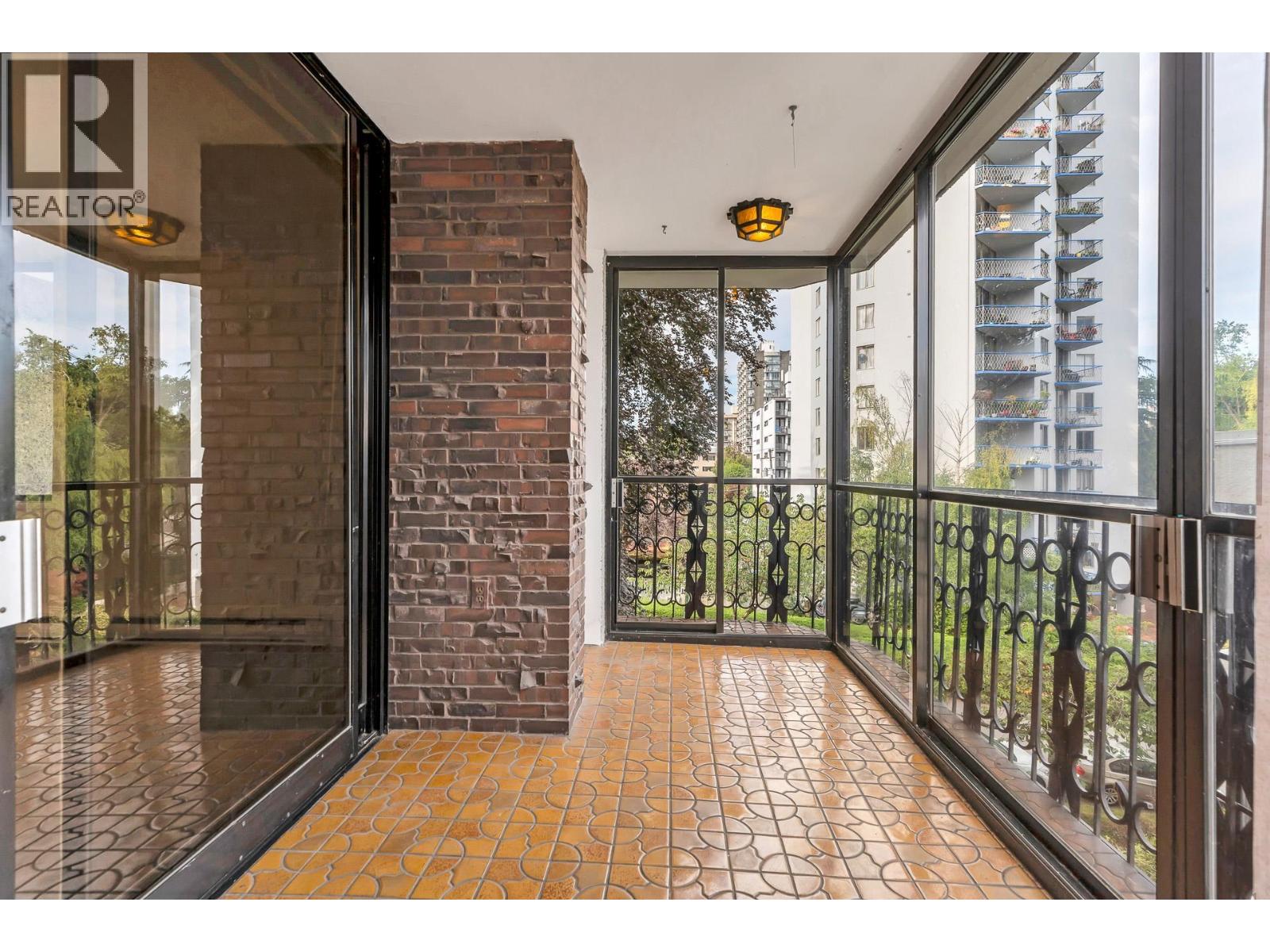 201 845 CHILCO STREET, Vancouver