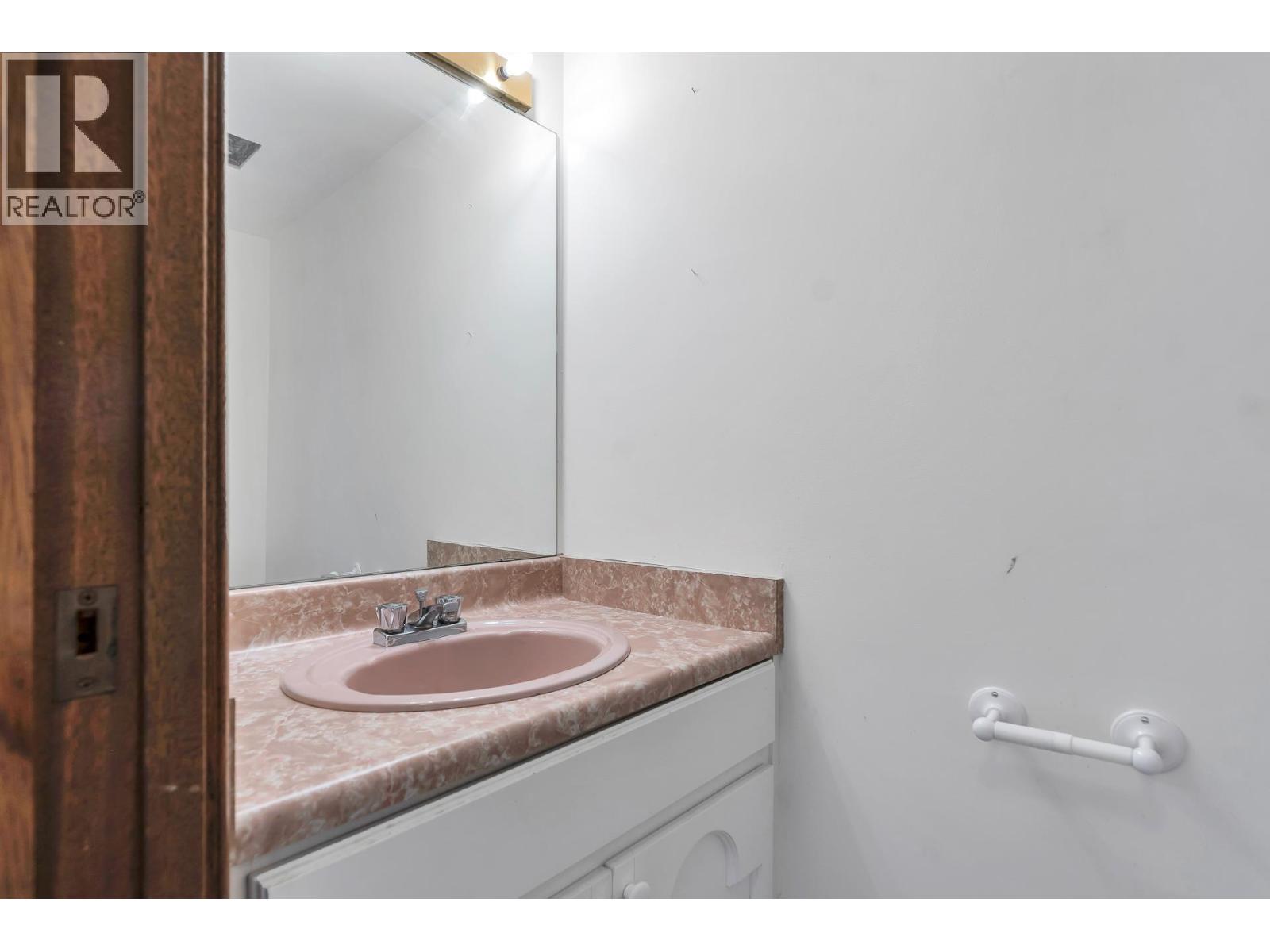 201 845 CHILCO STREET, Vancouver