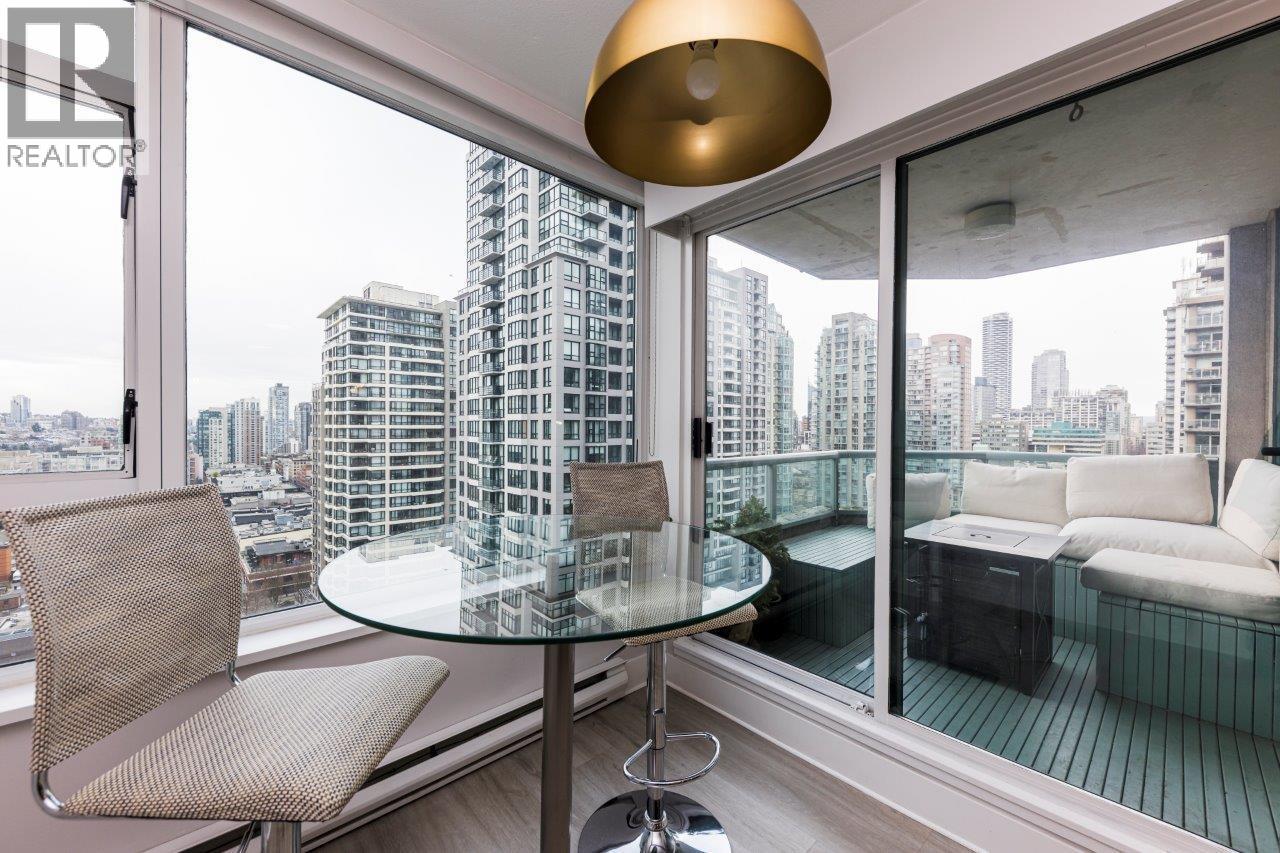 1803 888 HAMILTON STREET, Vancouver