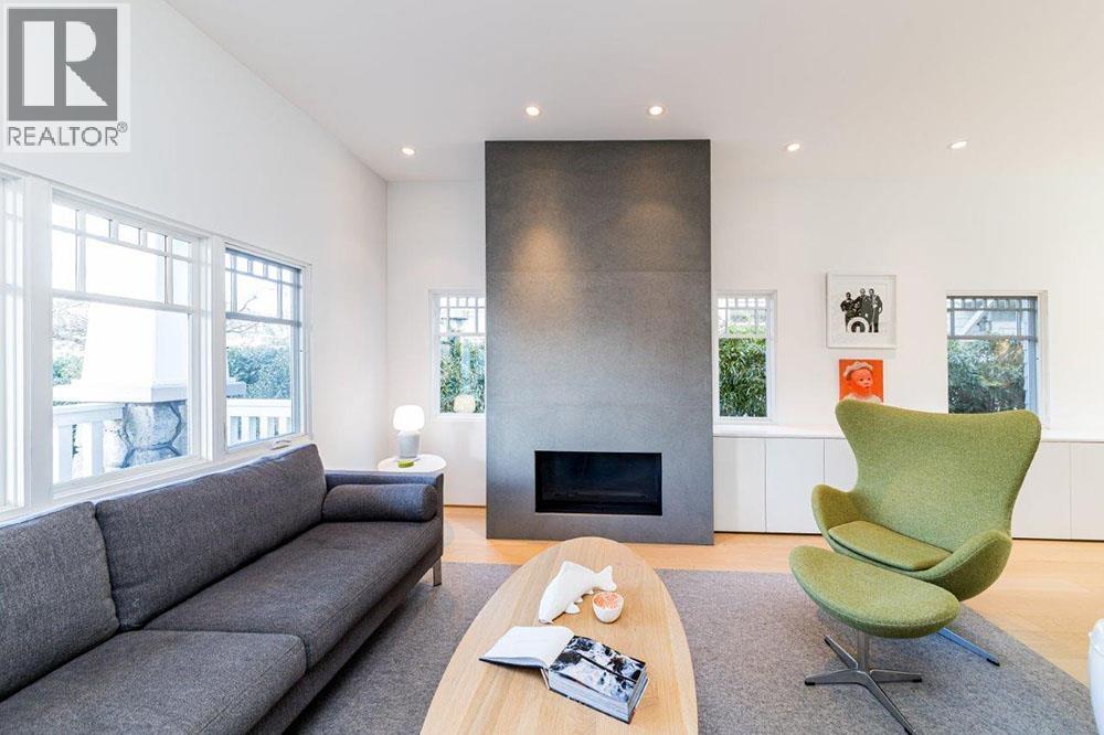 1641 COLLINGWOOD Street - photo 2