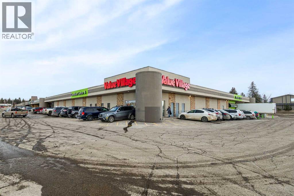 
          198 Silver Brook Road Northwest
            <br/>
            <span>Calgary</span>
            , 
            <span>AB</span>
             <span>T3B3J1</span>
         - Photo 46