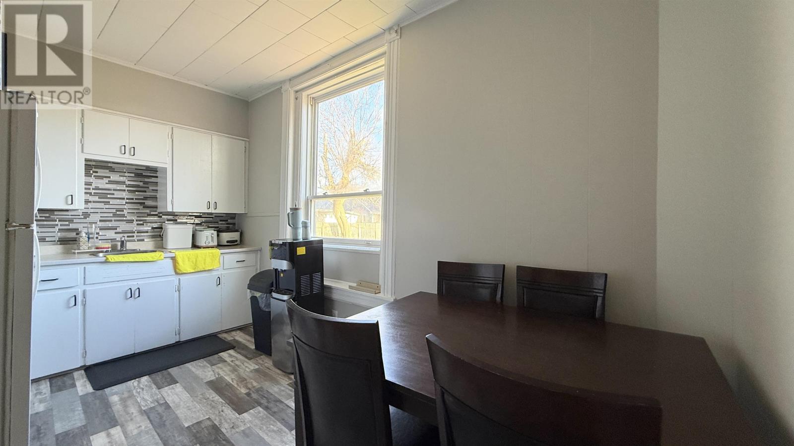 341 Notre Dame Street - 16