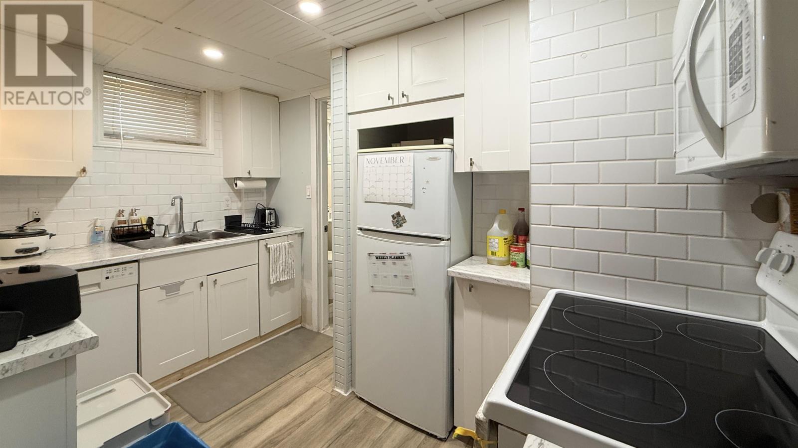 341 Notre Dame Street - 31