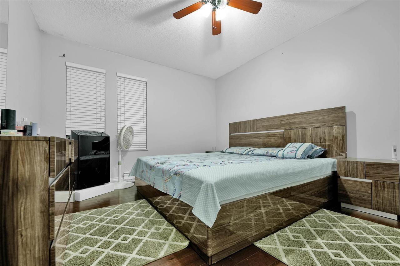 33 3075 TRETHEWEY STREET, Abbotsford