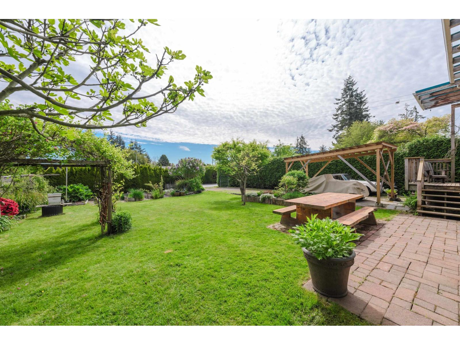 1350 FINLAY STREET, White Rock