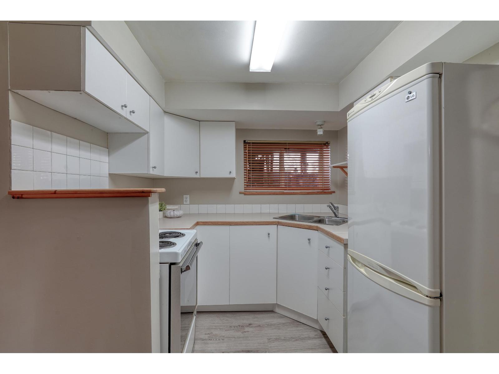 1350 FINLAY STREET, White Rock