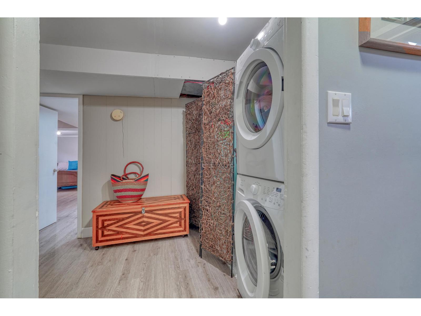 1350 FINLAY STREET, White Rock