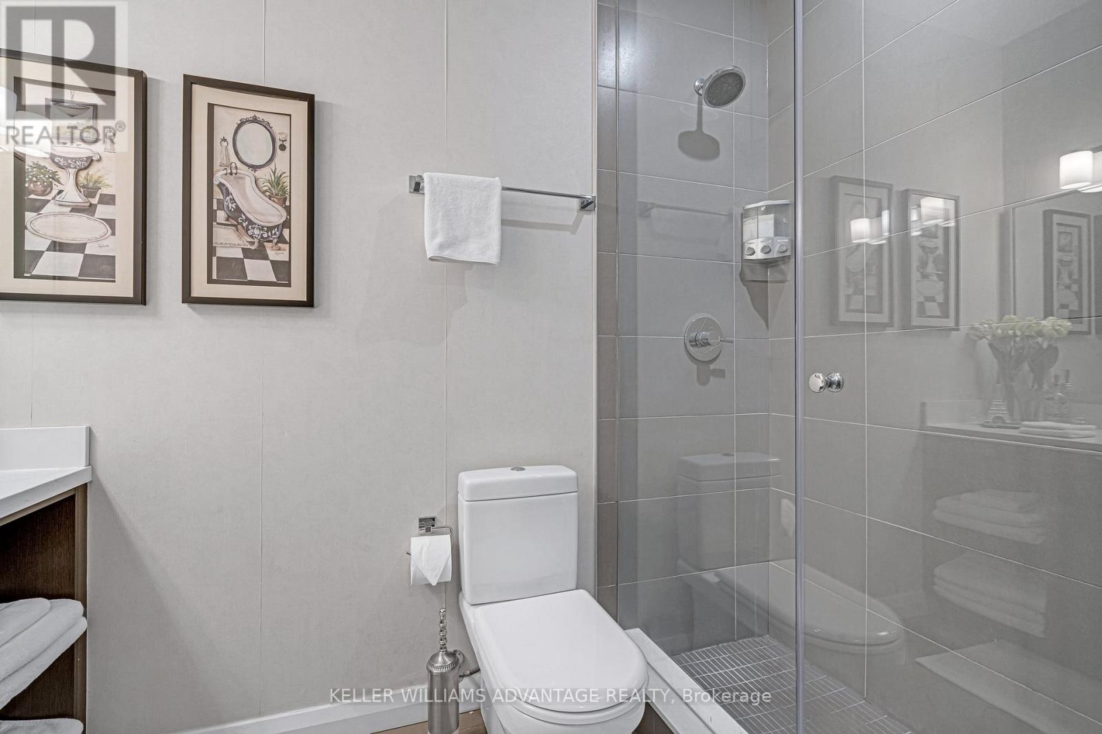 #304 155 YORKVILLE AVENUE - 28