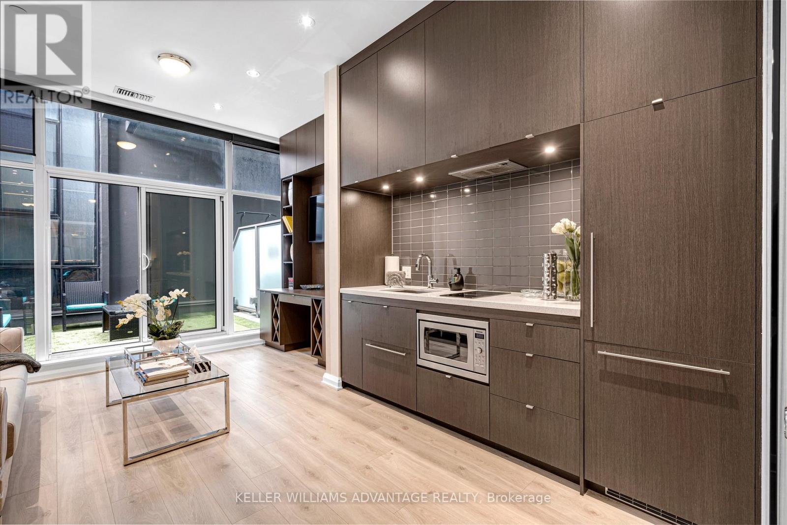 #304 155 YORKVILLE AVENUE - 9
