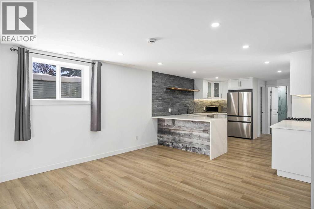 Single Family House Bungalow for Sale in  Silvercreek Close NW Silver Springs Calgary 