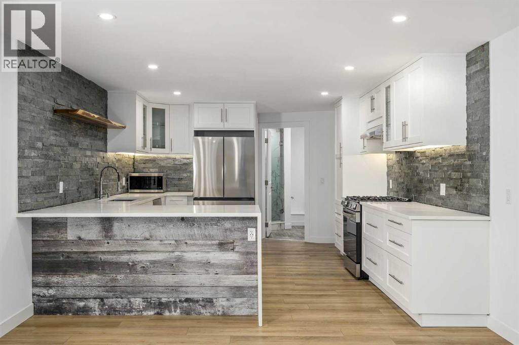 Single Family House Bungalow for Sale in  Silvercreek Close NW Silver Springs Calgary 