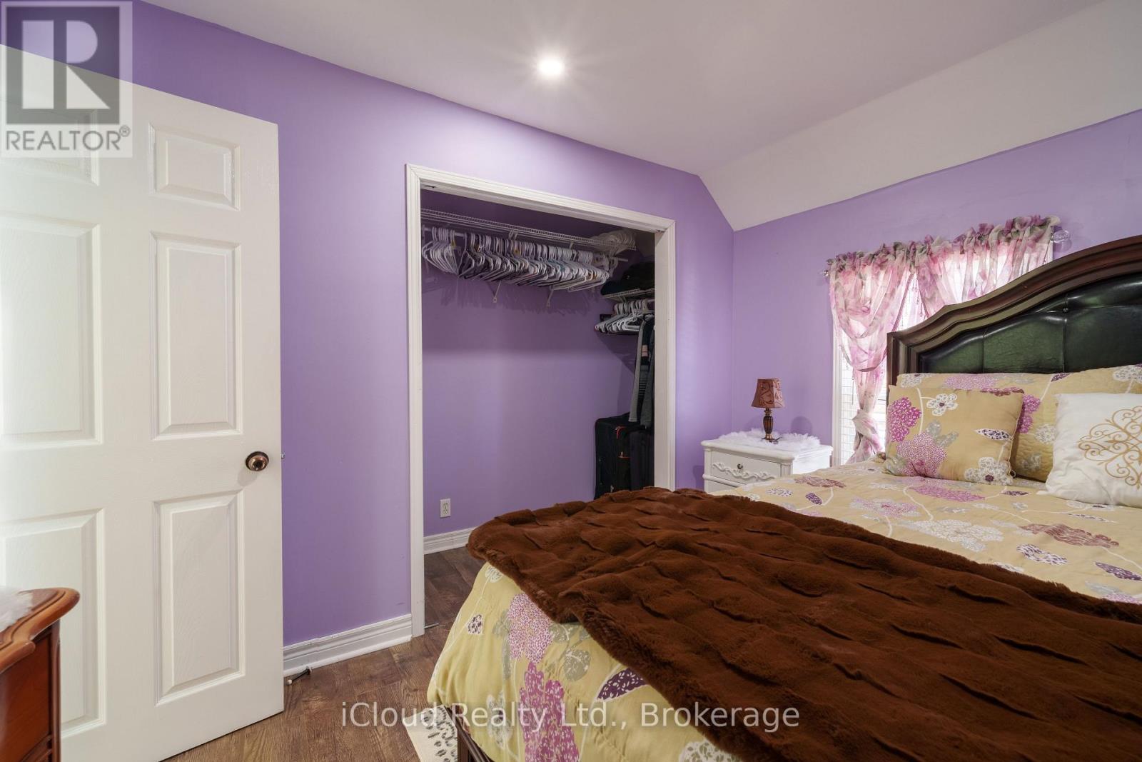 2 RICHMOND AVENUE - 14