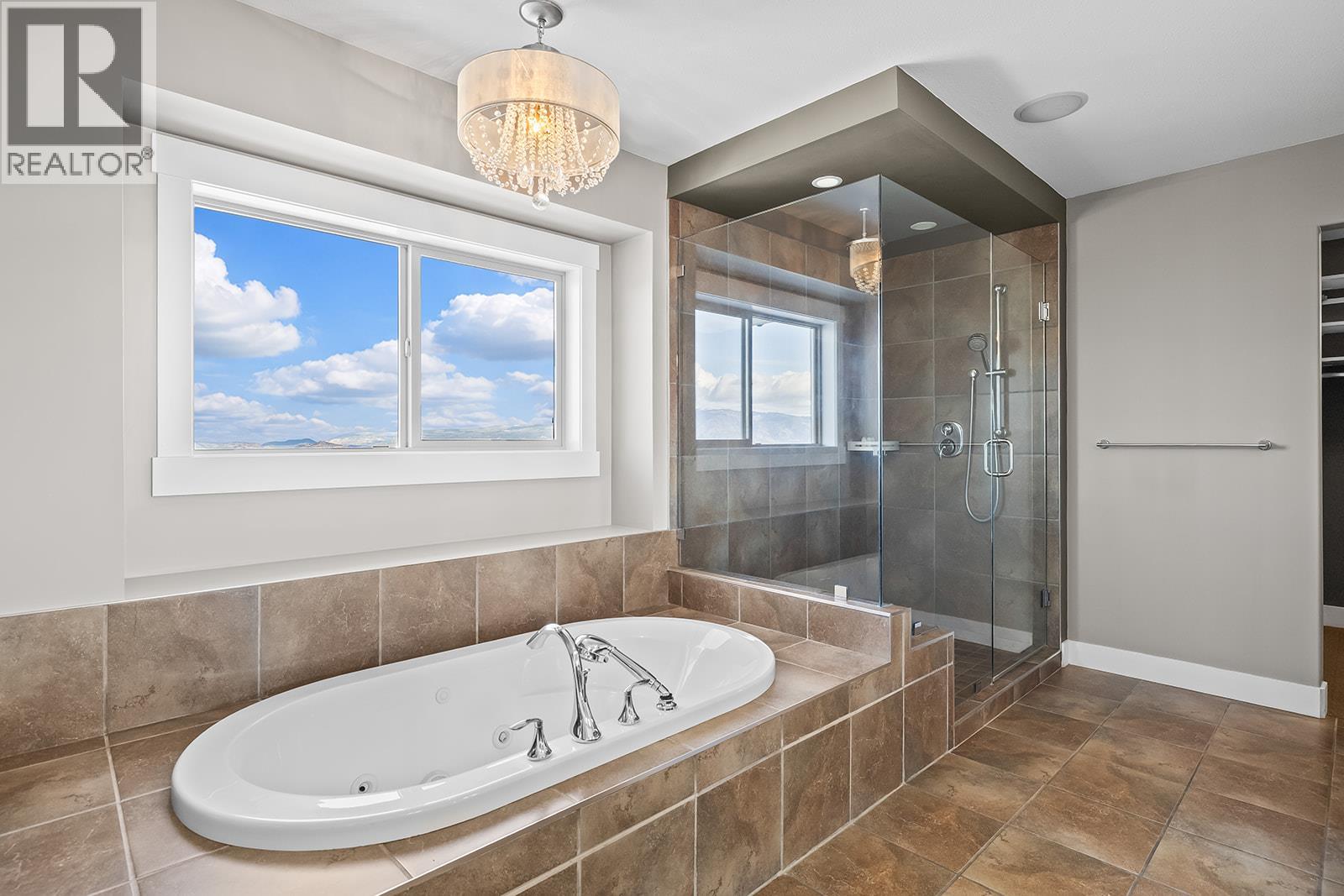 772 Kuipers Crescent, Kelowna