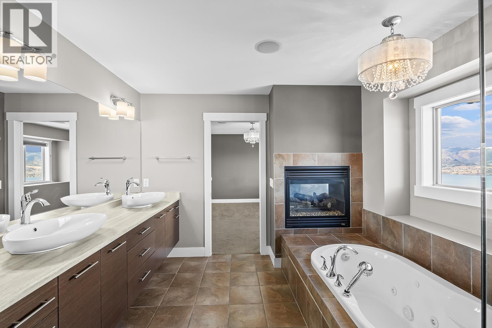 772 Kuipers Crescent, Kelowna