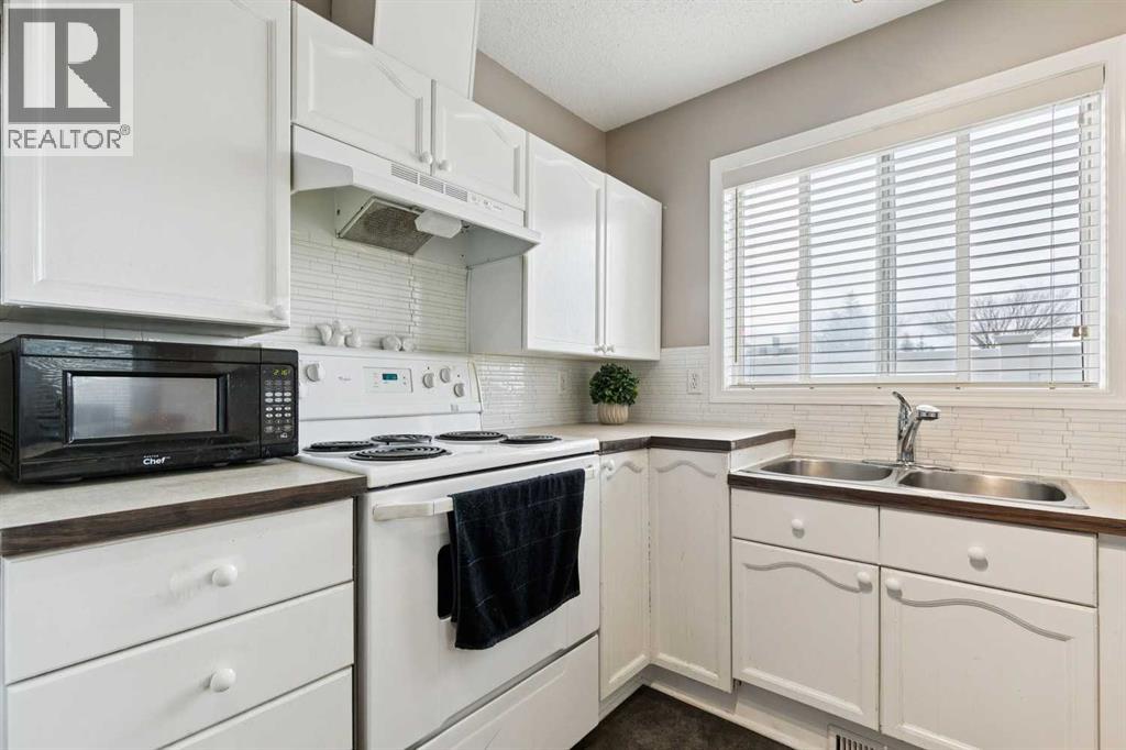 Single Family House for Sale in   Harvest Gold Manor NE Harvest Hills Calgary 