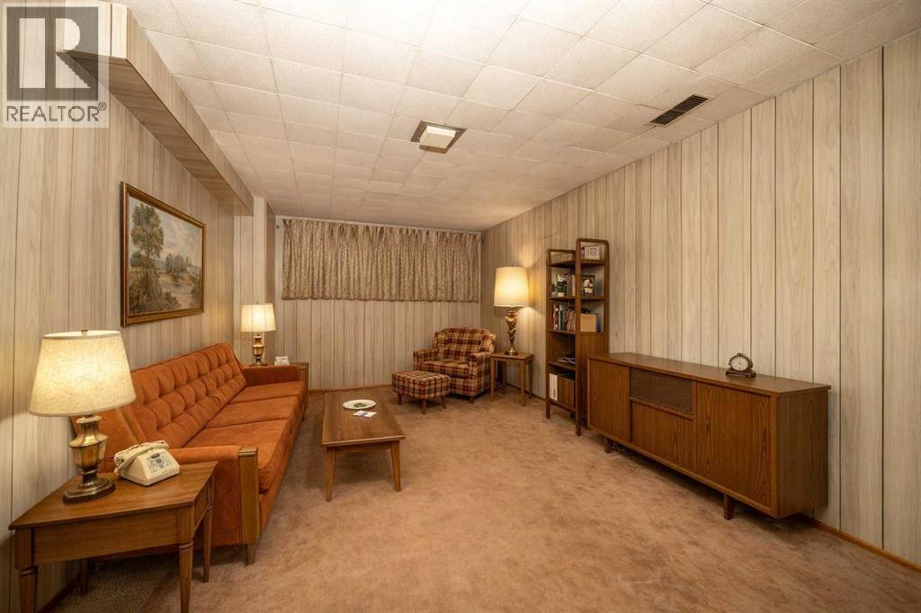 Single Family House Bungalow for Sale in  Marlowe Place NE Winston Heights/Mountview Calgary 