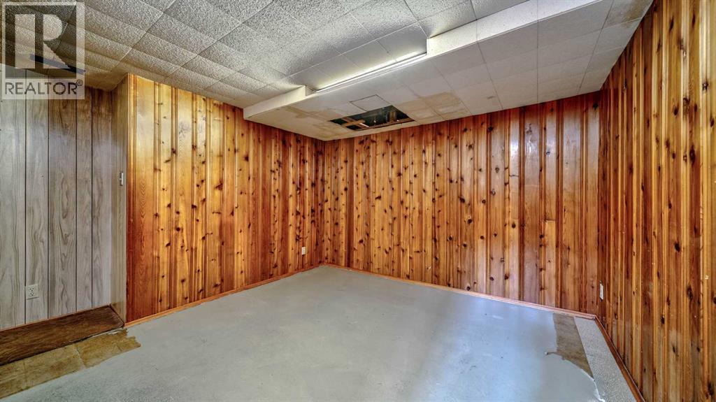 Single Family House Bungalow for Sale in  Marlowe Place NE Winston Heights/Mountview Calgary 