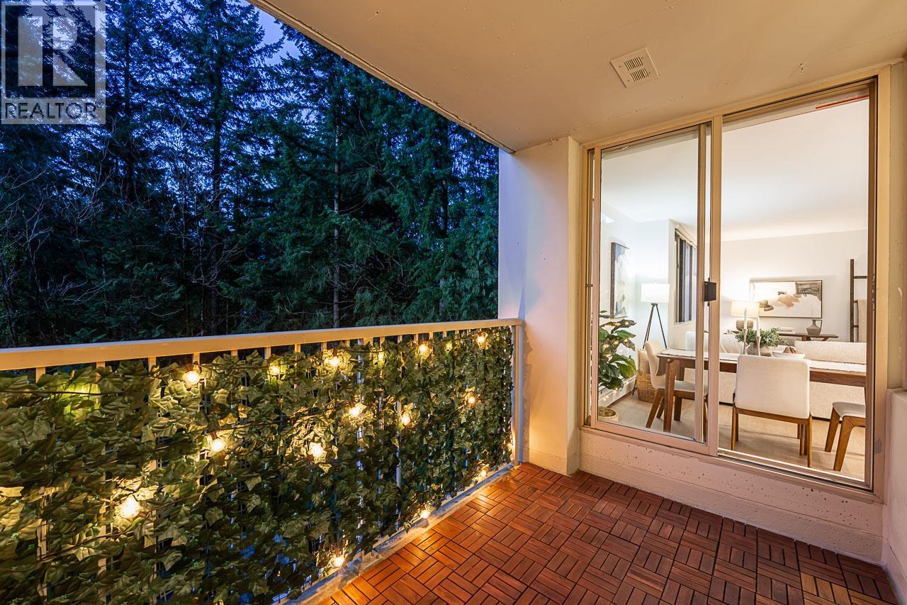 608 2004 FULLERTON AVENUE, North Vancouver