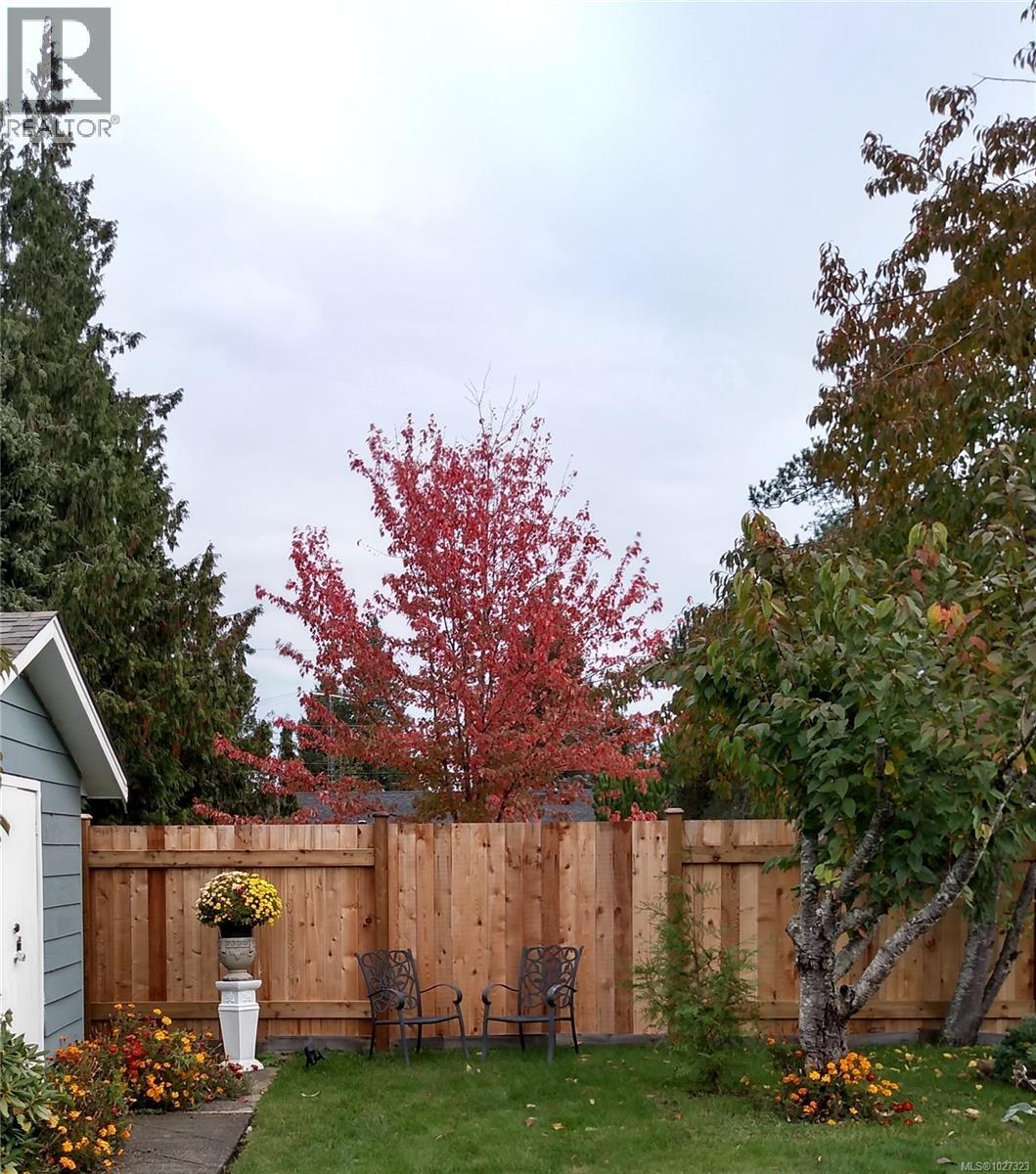 230 Evergreen St, Parksville