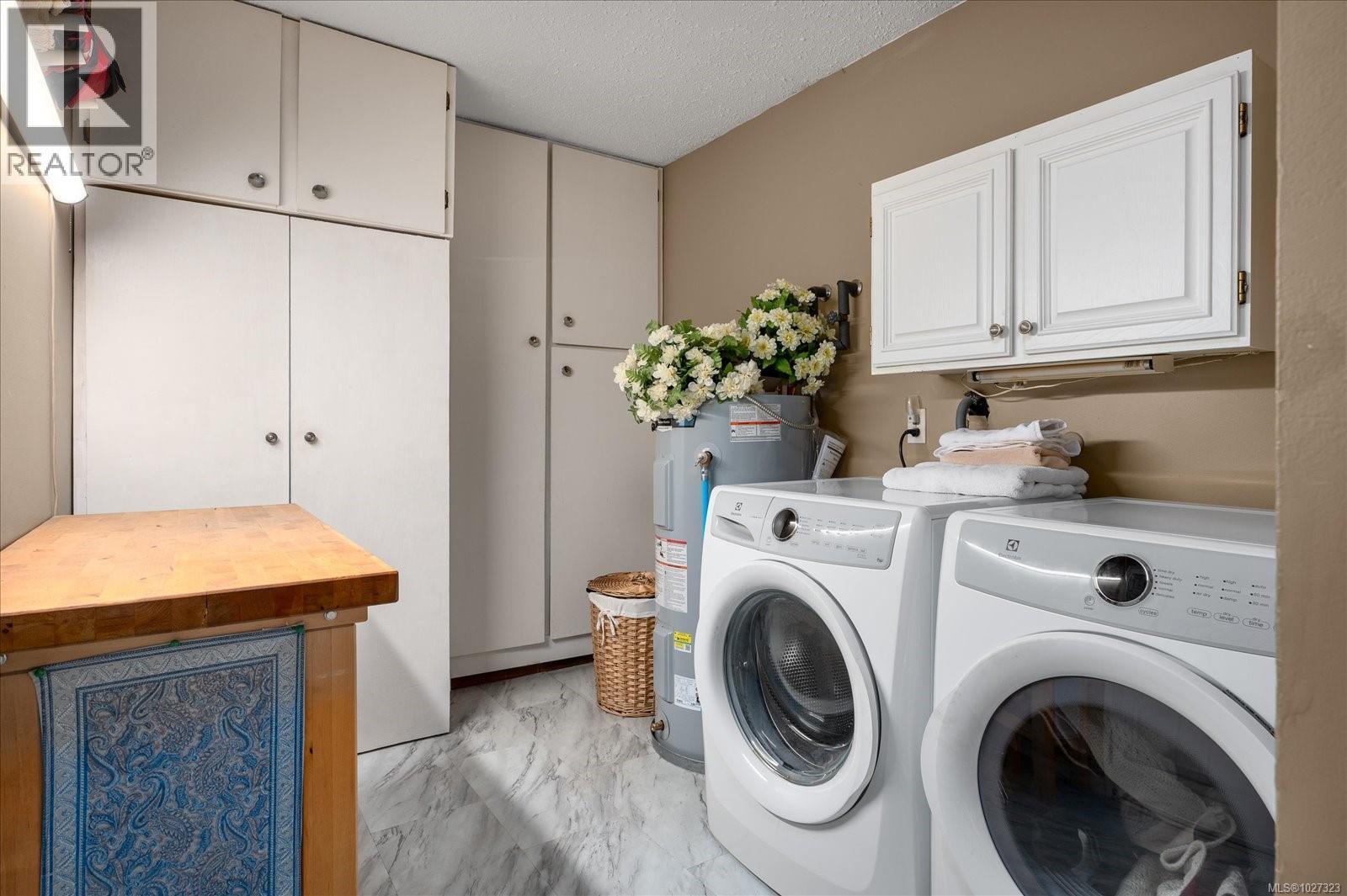 230 Evergreen St, Parksville