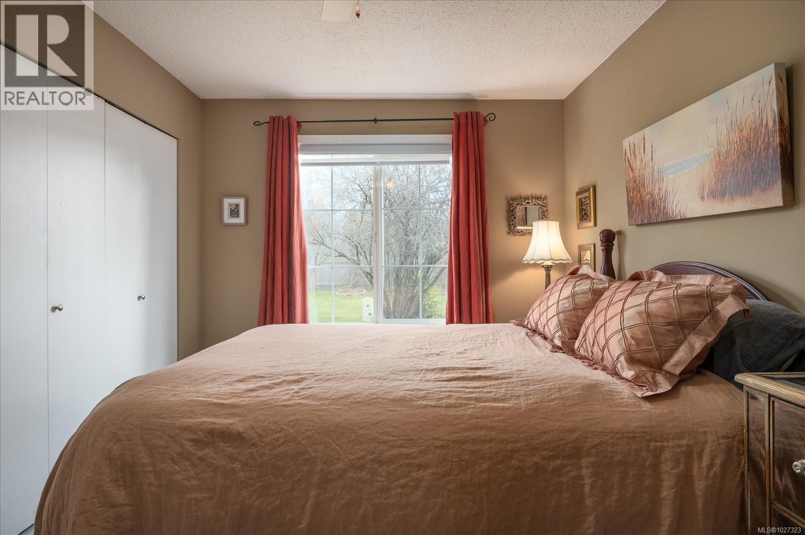 230 Evergreen St, Parksville