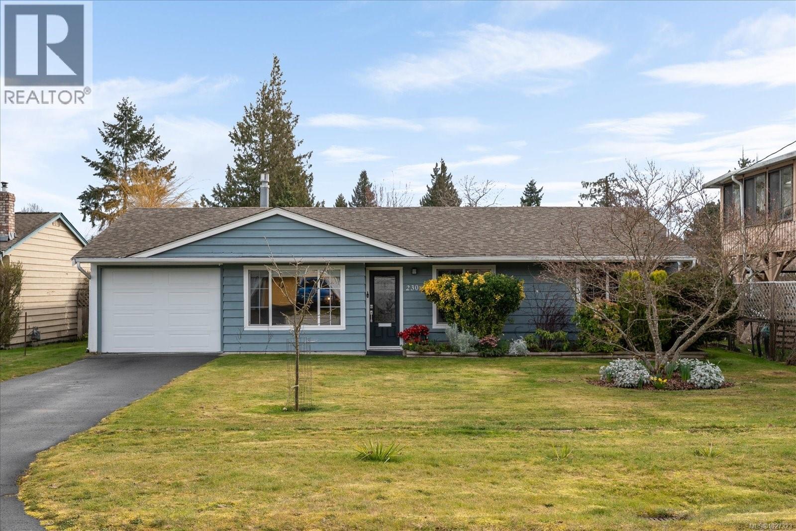 230 Evergreen St, Parksville