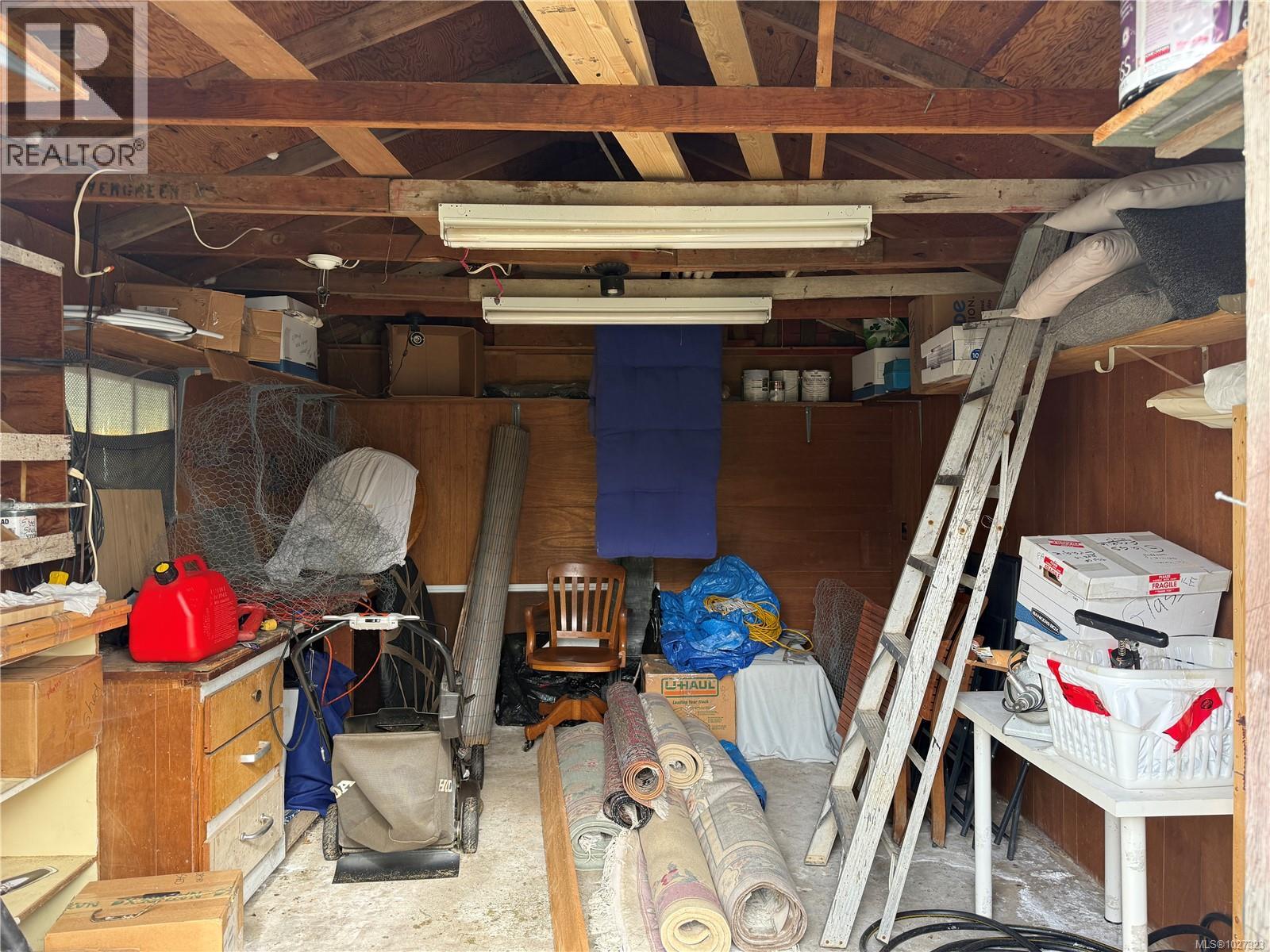 230 Evergreen St, Parksville