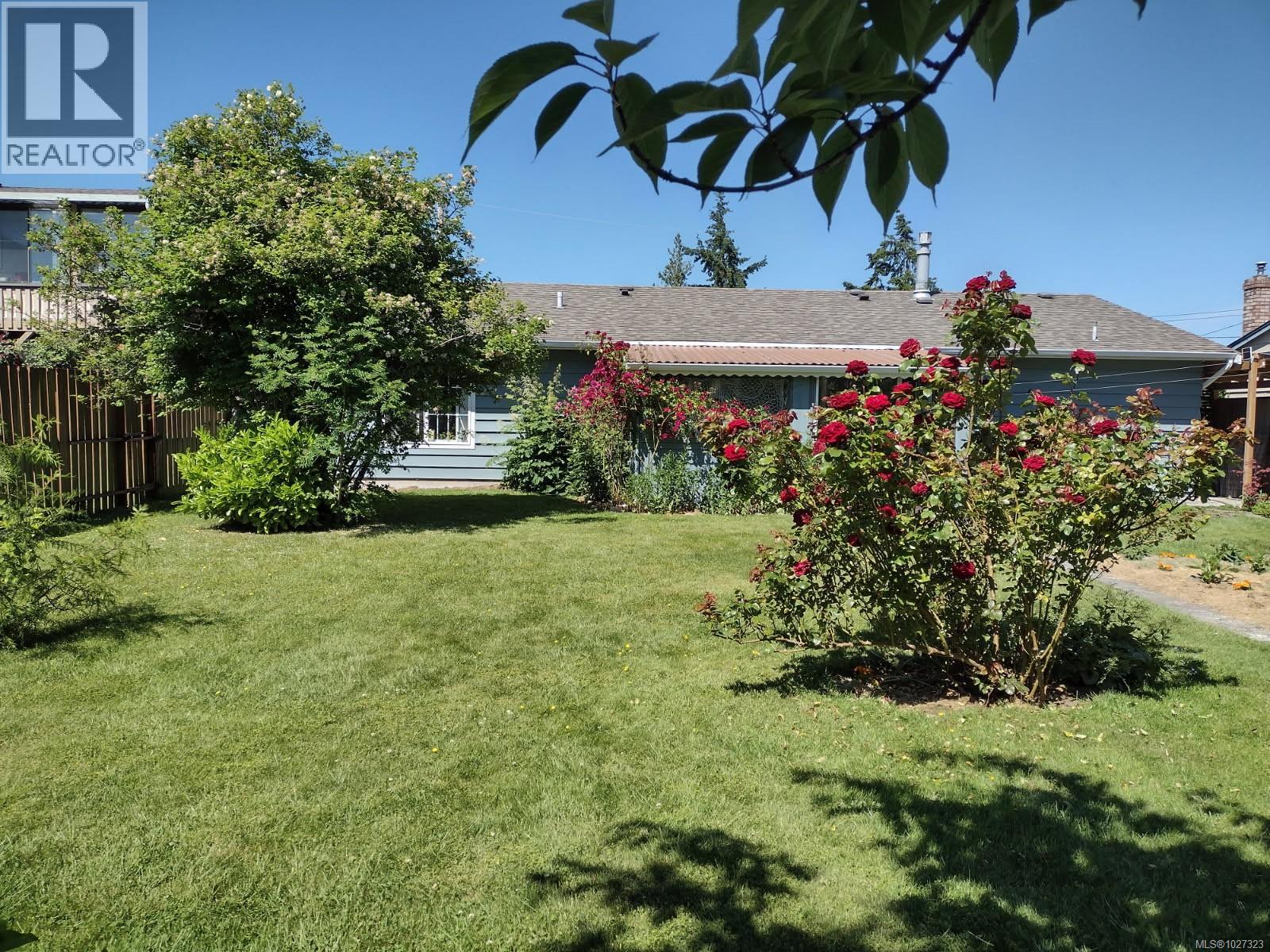 230 Evergreen St, Parksville