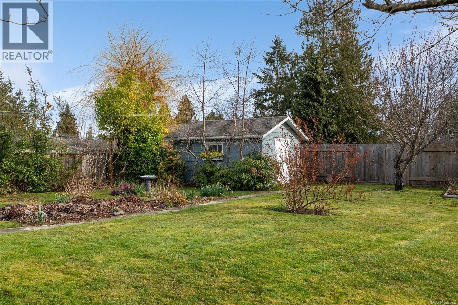 230 Evergreen St, Parksville