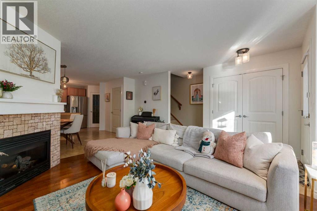 Single Family House for Sale in    Avenue NE Renfrew Calgary 