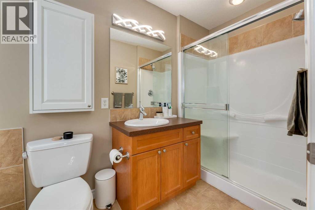 Single Family House for Sale in    Avenue NE Renfrew Calgary 