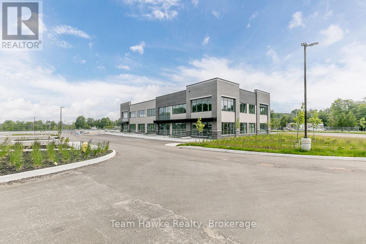 203-205 - 710 BALM BEACH ROAD E