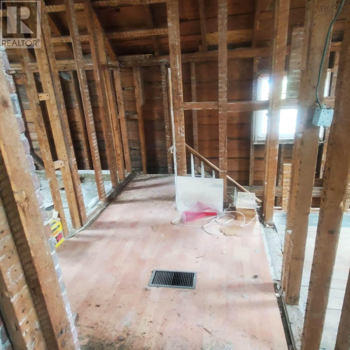 Property 17 of 22 of 7 Centennial Street