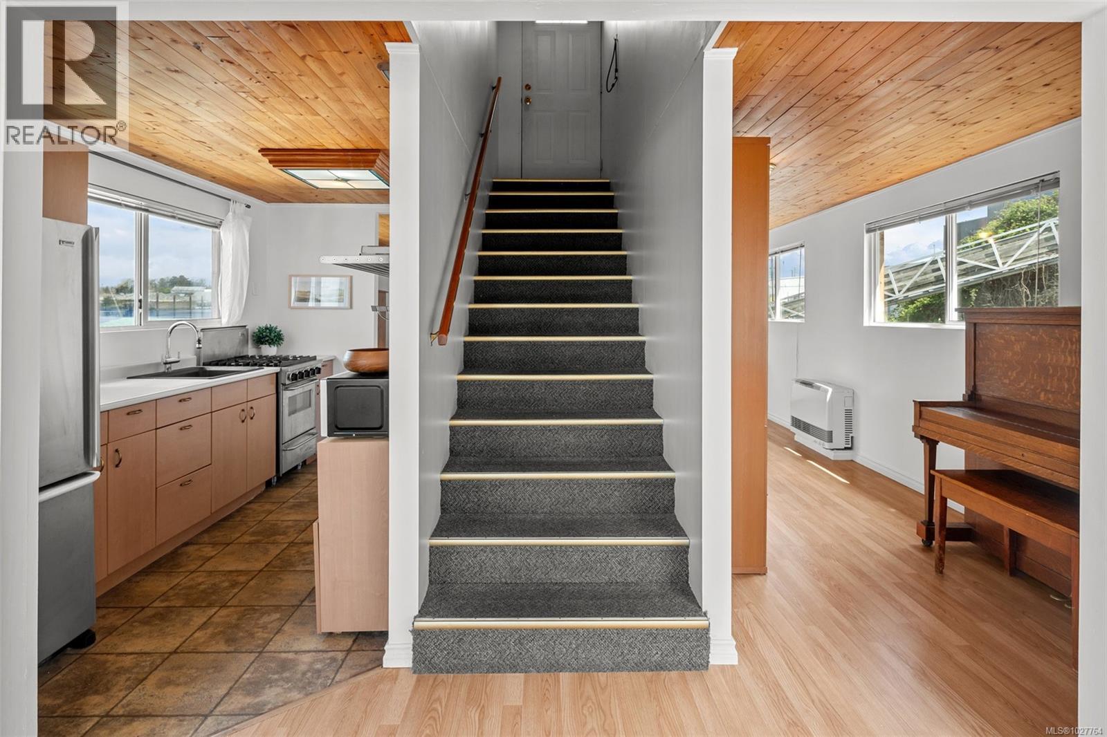 14 1810B Store St, Victoria