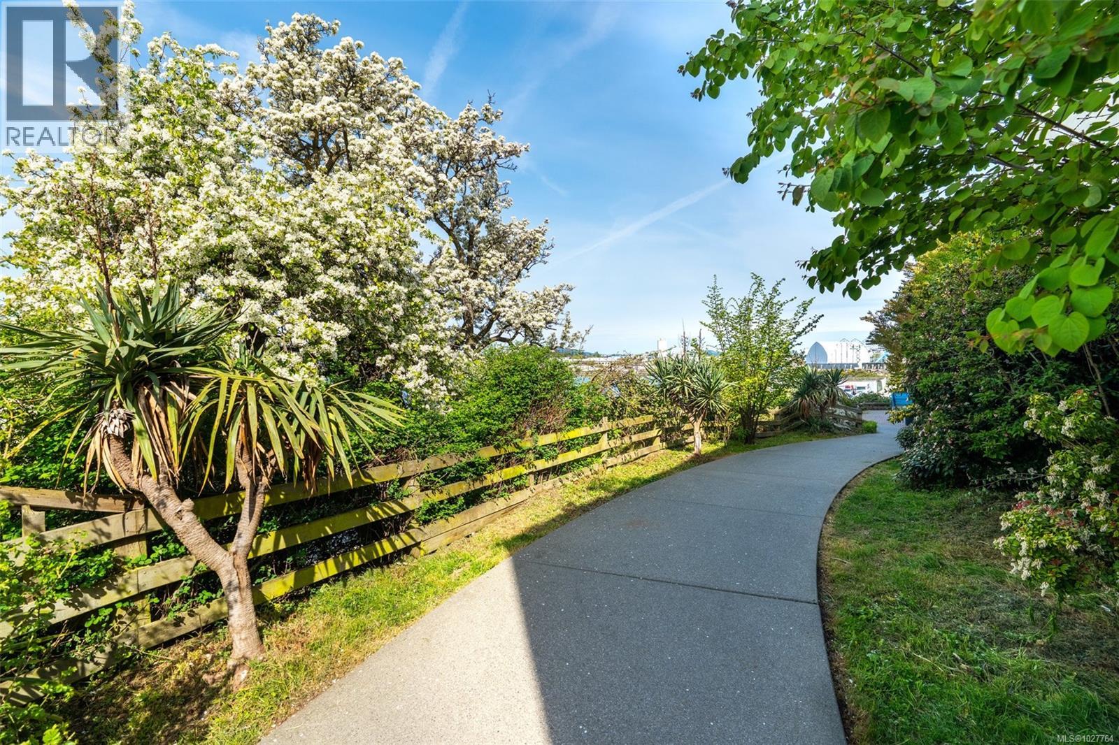 14 1810B Store St, Victoria