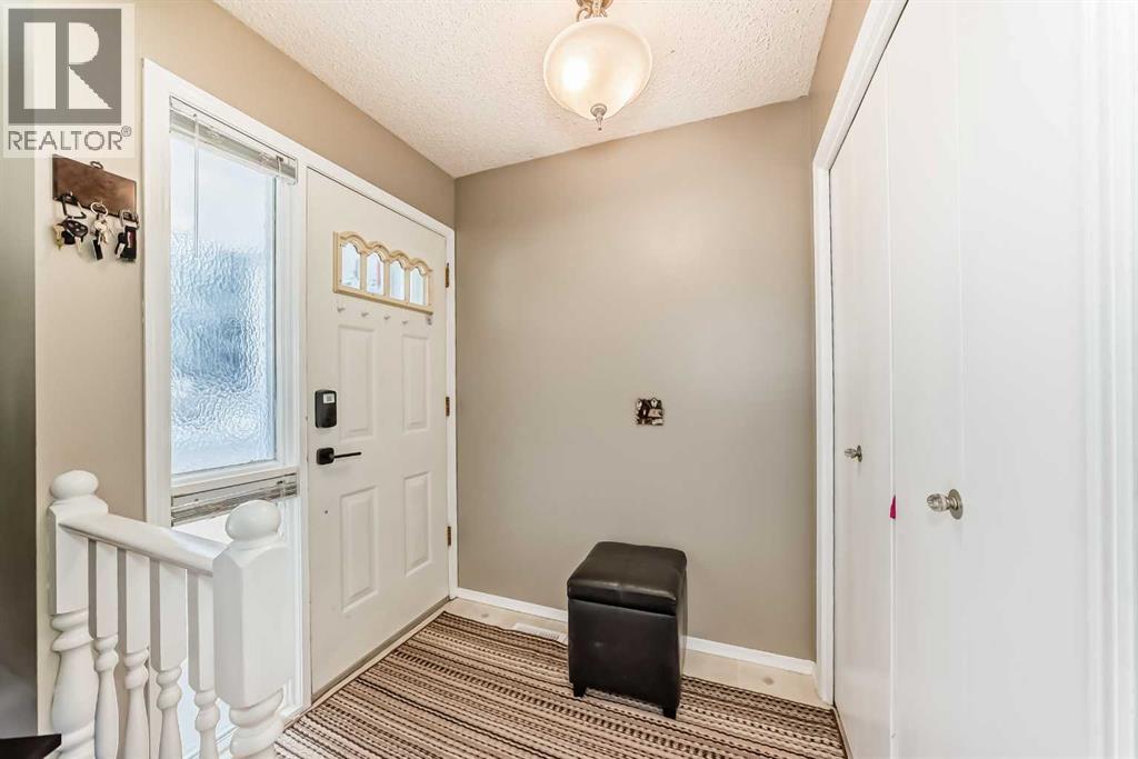 Single Family House 4 Level for Sale in   Street SW Shawnessy Calgary 