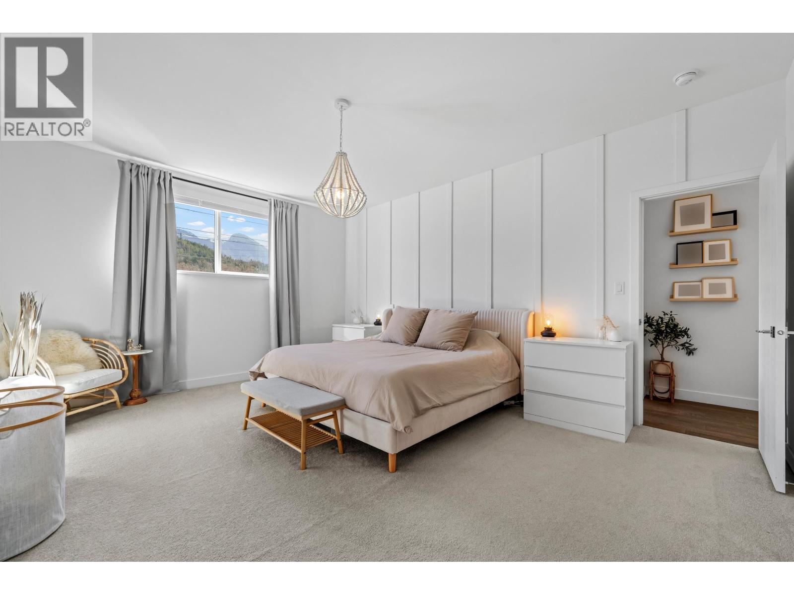 39212 CARDINAL DRIVE, Squamish