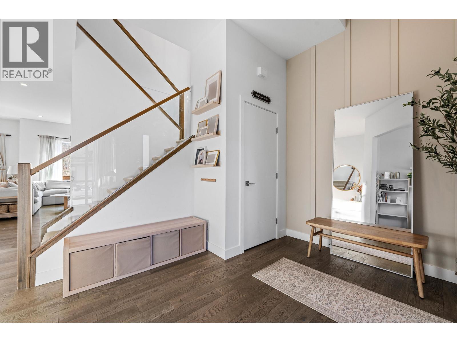 39212 CARDINAL DRIVE, Squamish