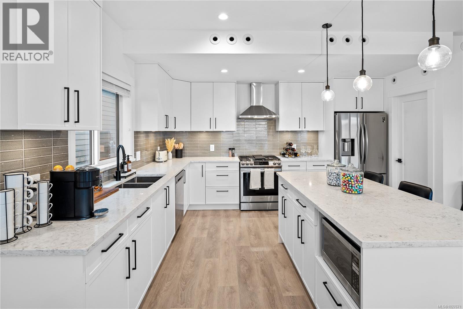  1367 Flint Avenue, Langford