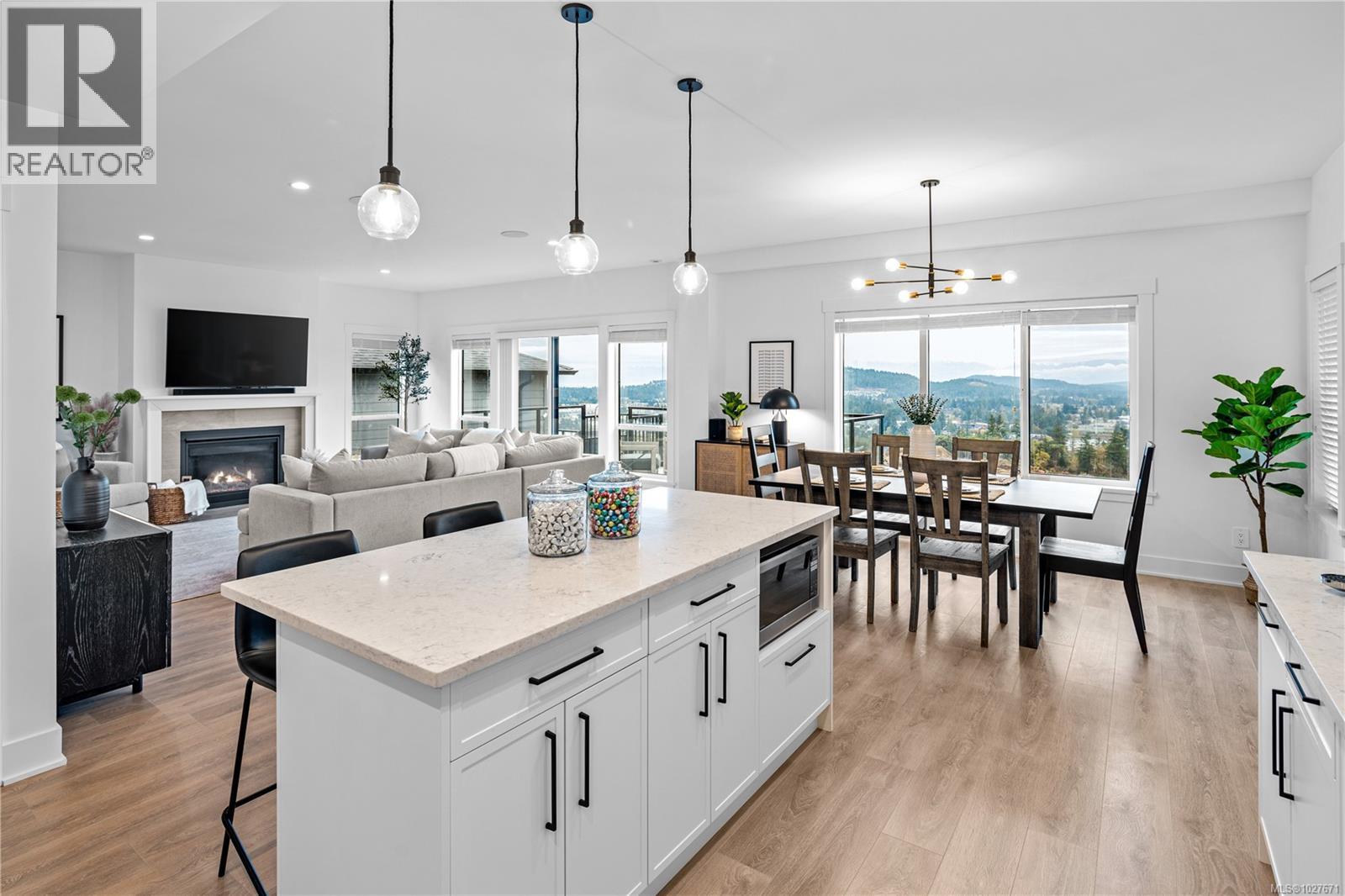  1367 Flint Avenue, Langford