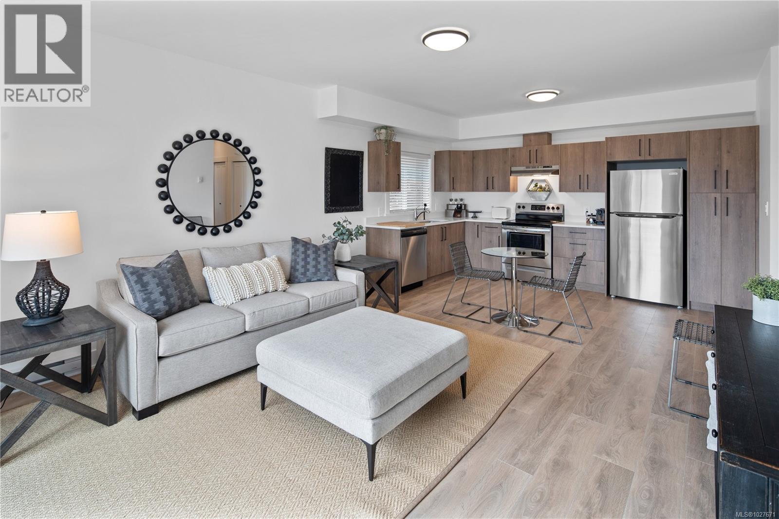  1367 Flint Avenue, Langford