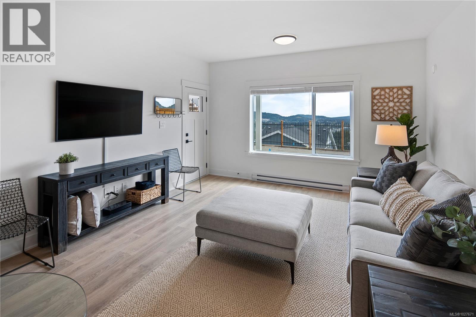  1367 Flint Avenue, Langford