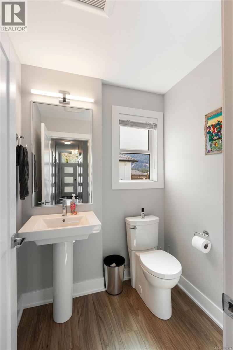  2911 Constellation Avenue, Langford