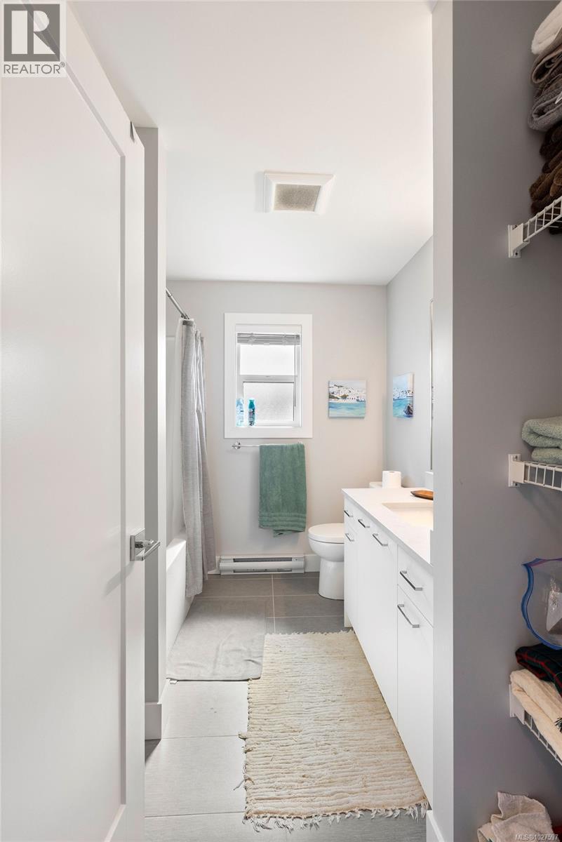  2911 Constellation Avenue, Langford